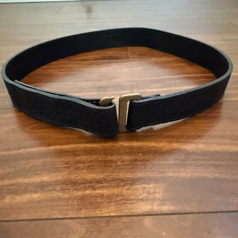 MM6 Maison Margiela Shrunken Grain Leather Interlocking Buckle Belt Italy M 30